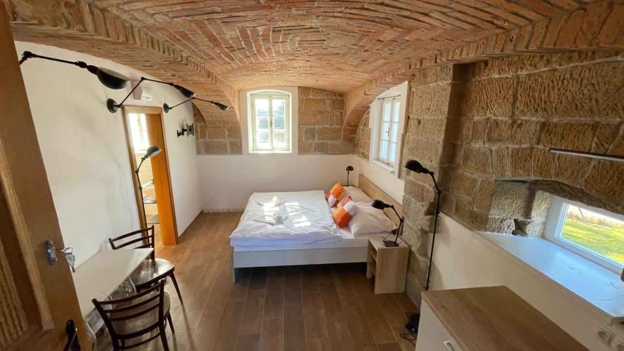 Penzion Pod Devítkou Hřensko Exterior foto