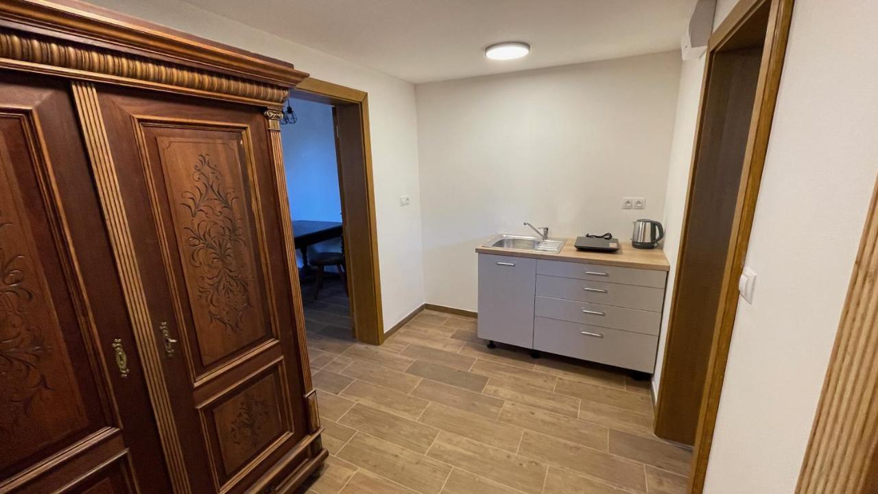 Penzion Pod Devítkou Hřensko Exterior foto